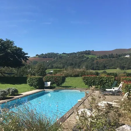 Les 3 Baudets Bed and Breakfast Issor