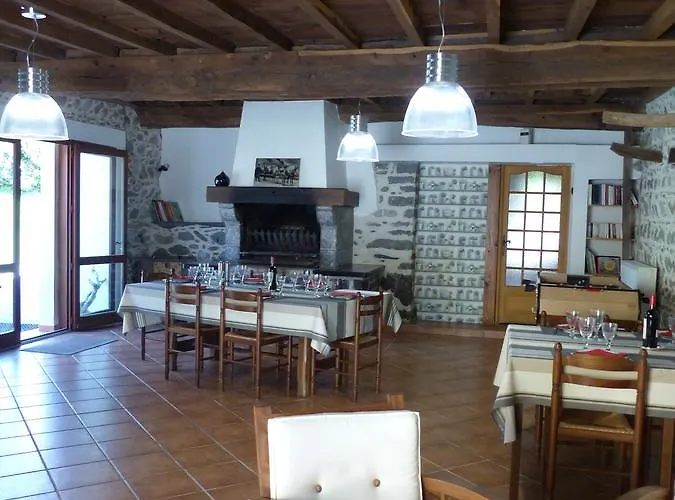 Les 3 Baudets 3* Issor